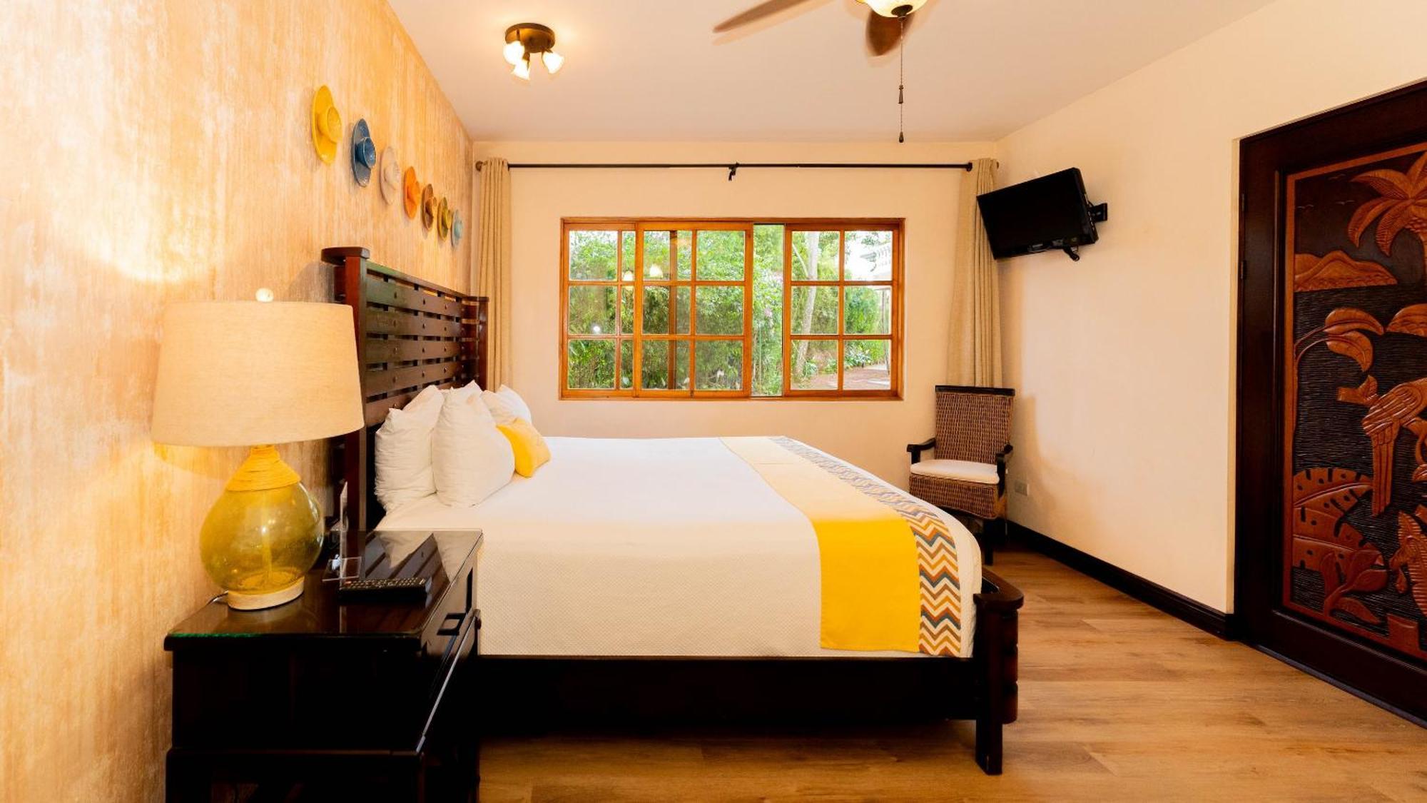 Buena Vista Chic Hotel Pilas المظهر الخارجي الصورة